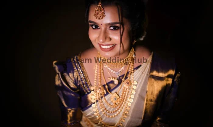 Blushingtone beauty Blushingtone beauty