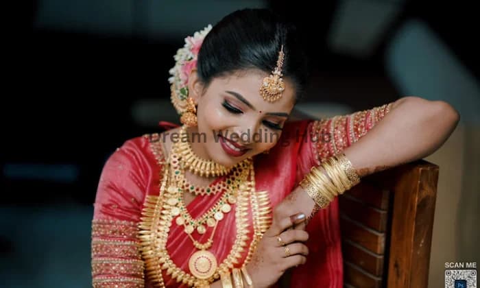 PEACOCK BRIDAL studio PEACOCK BRIDAL studio