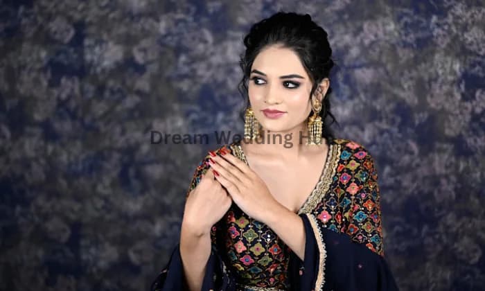 Smriti Makeovers studio Smriti Makeovers studio