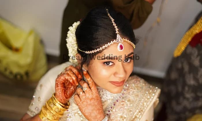 Amoraz Makeup Artistry Amoraz Makeup Artistry