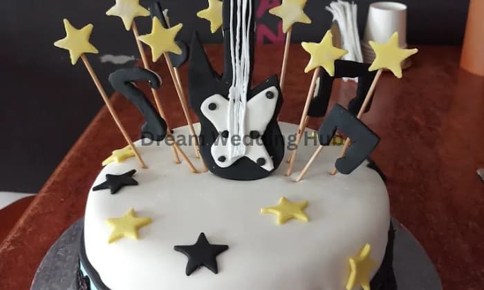 Creams and Cakes Creams and Cakes