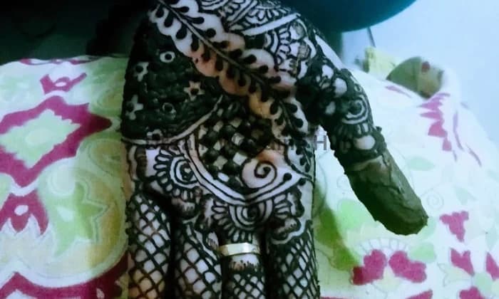 Anees Mehandi and Makeup Artist Anees Mehandi and Makeup Artist