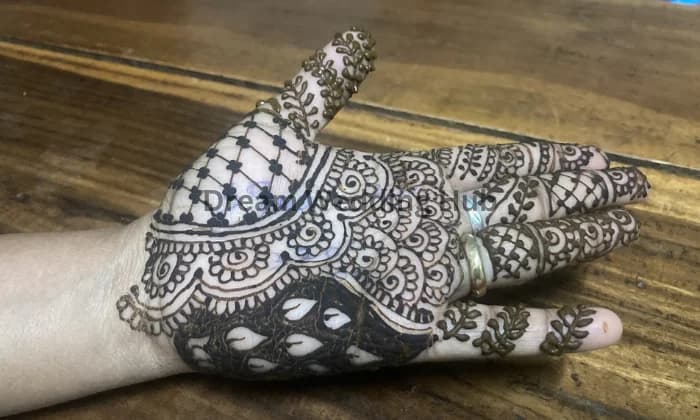 Mahishine Bridal Studio Mahishine Bridal Studio