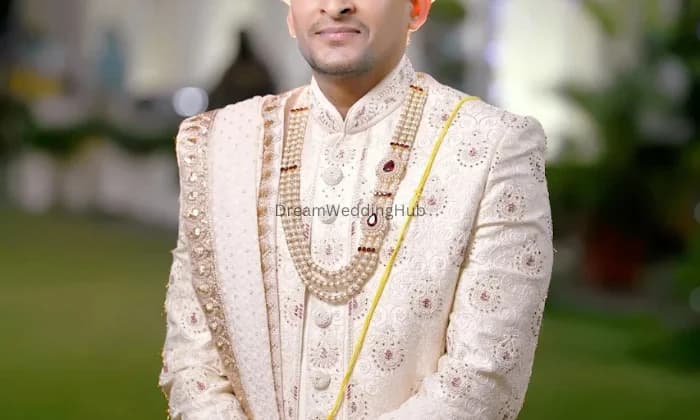 R N Studio R N Studio