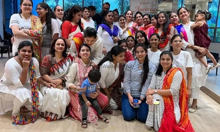 YOURS DANCE STUDIO YOURS DANCE STUDIO