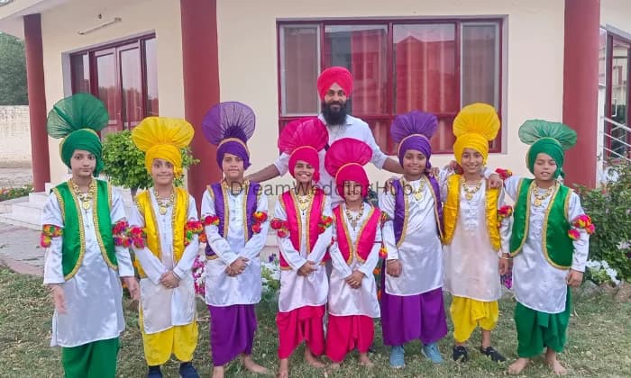 Performing ART Bhangra Academy Performing ART Bhangra Academy