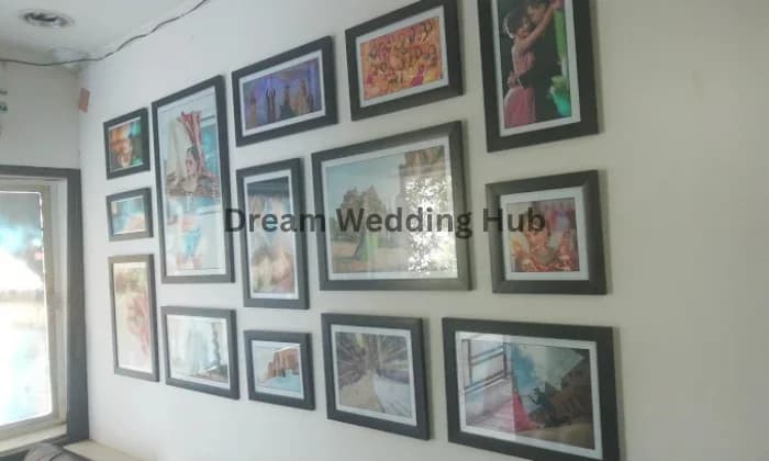 Studio Selfie Shot Studio Selfie Shot