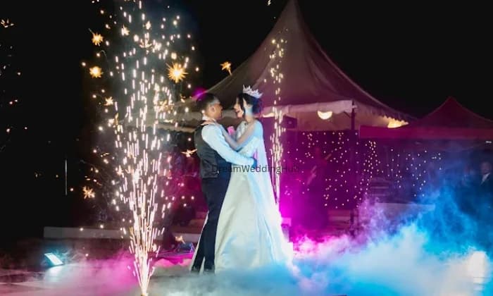 Celestial Photo Booth Entertainment Celestial Photo Booth Entertainment