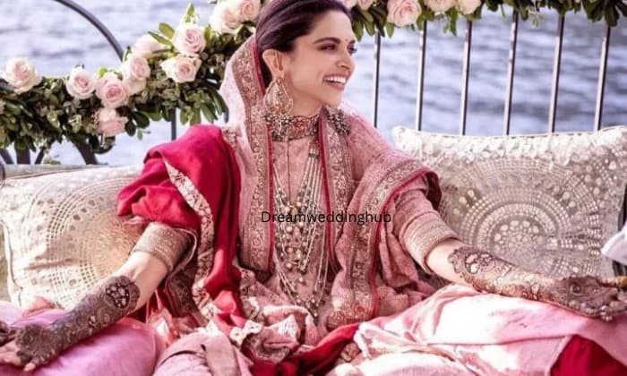 NAVA VASTRAA NAVA VASTRAA