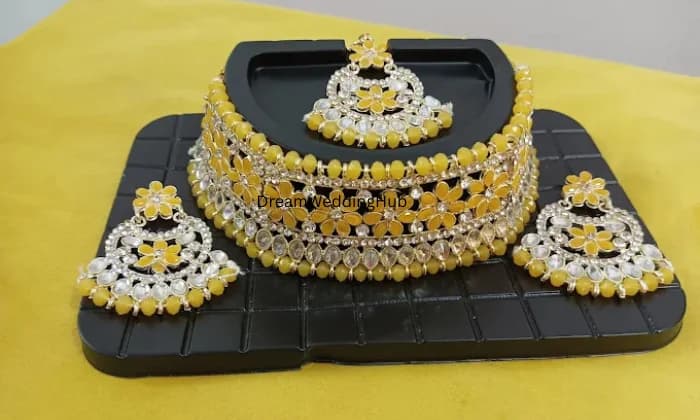 SS Royal Fashion SS Royal Fashion