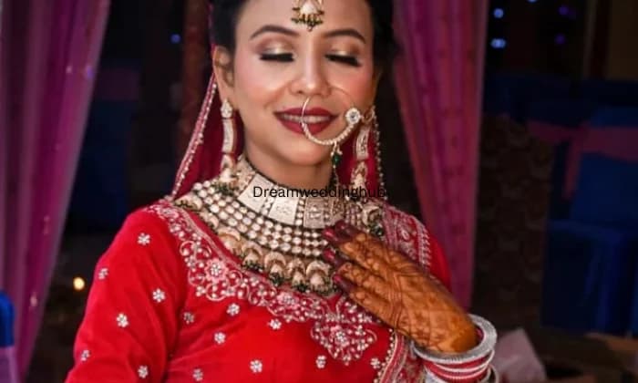 MUSKAN AMBASTA The Makeup MUSKAN AMBASTA The Makeup