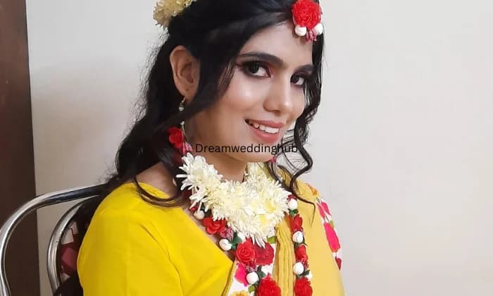 NIHARIKAS A complete family NIHARIKAS A complete family