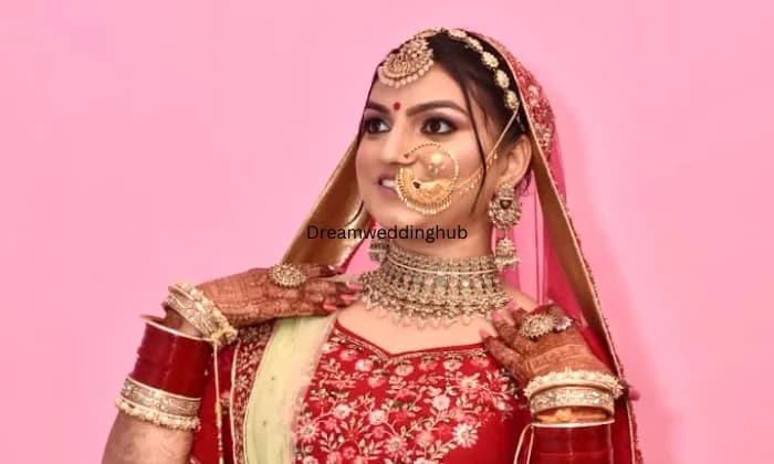 The Makeovers Unisex Salon The Makeovers Unisex Salon