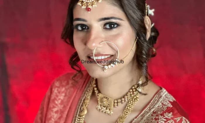 PIYAARTISTRY MakeupArtist PIYAARTISTRY MakeupArtist