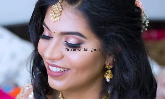 Palette Craft by Heloise Makeup Artist Palette Craft by Heloise Makeup Artist