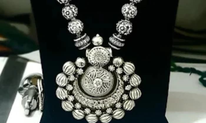 KUSHAL KAARI Fashion KUSHAL KAARI Fashion