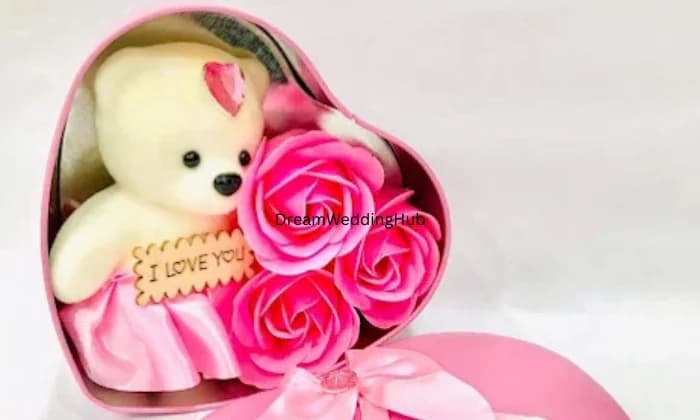 Couple Pitara Gift Store Couple Pitara Gift Store