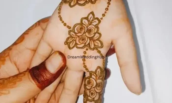 Kushi mehendi designer Kushi mehendi designer