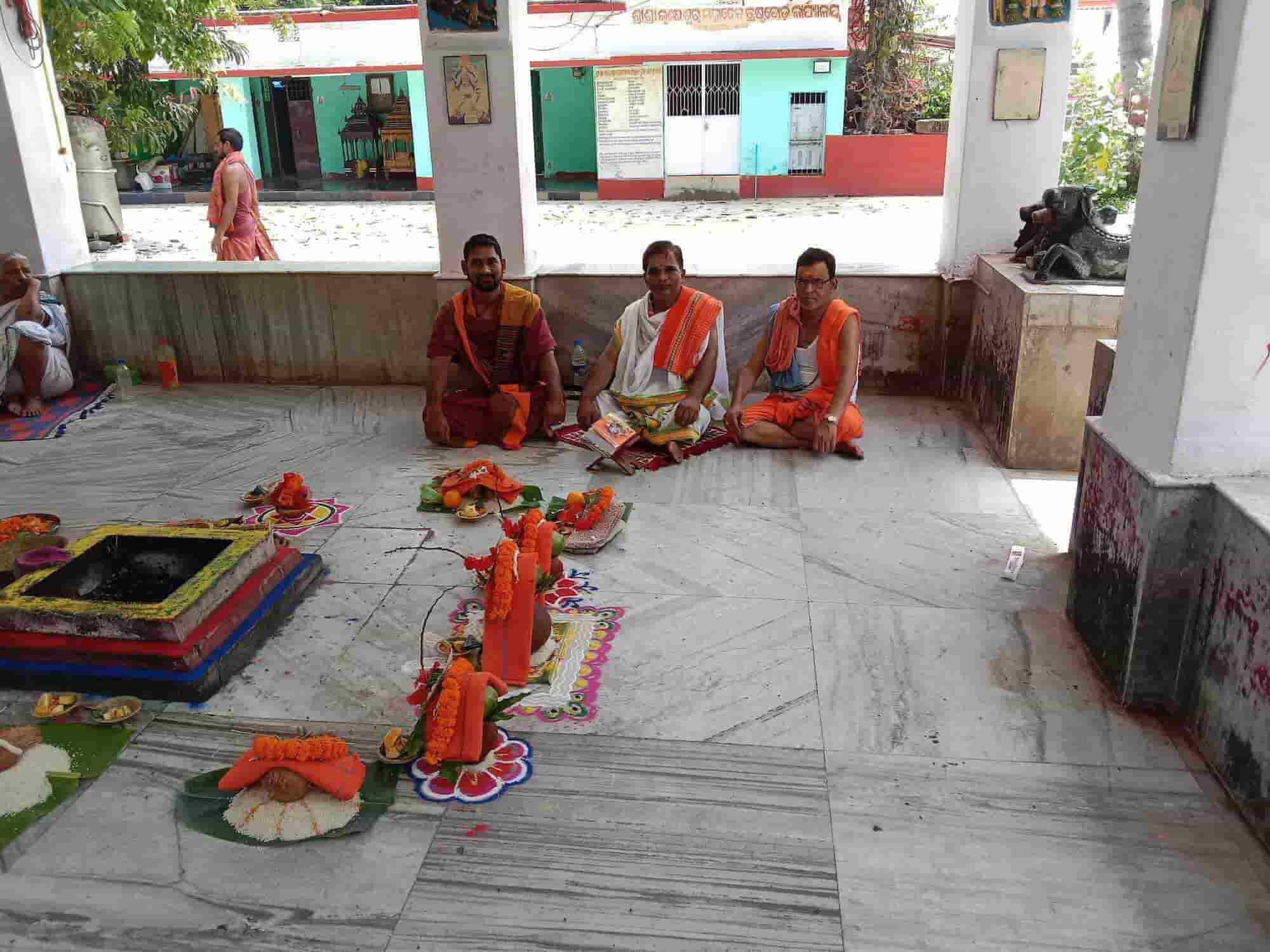 Pandit Ashok Sarangi Pandit Ashok Sarangi