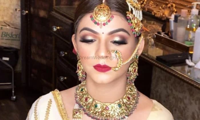 Isha Asija Makeovers Isha Asija Makeovers