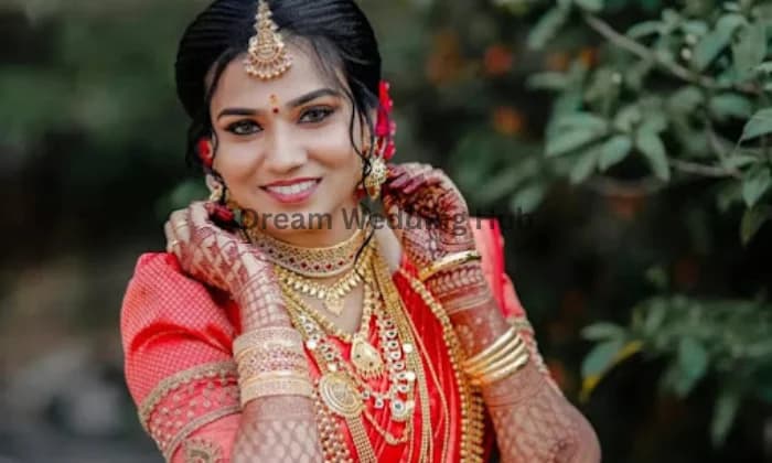 Mayas Aish Beauty Parlor Mayas Aish Beauty Parlor