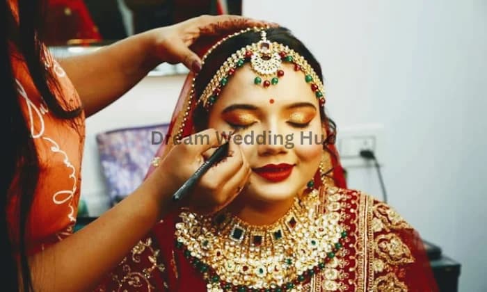 The Beauty BarMakeover by Amrita The Beauty BarMakeover by Amrita