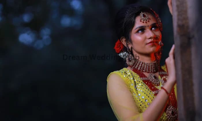 FEATHERS BRIDAL STUDIO FEATHERS BRIDAL STUDIO