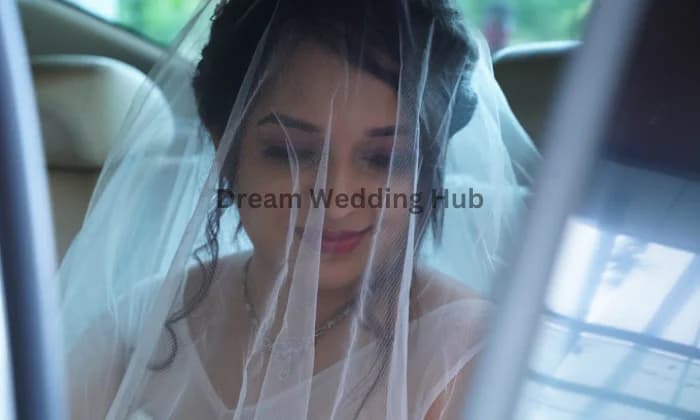 Shanthoshi Makeup Artist Shanthoshi Makeup Artist