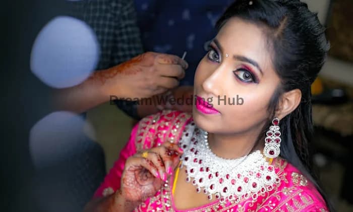 SIVASTHI BRIDALS BEAUTY PARLOUR SIVASTHI BRIDALS BEAUTY PARLOUR