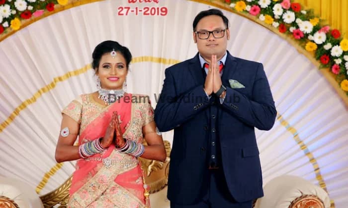 Makeup Artist Gowri Pillai Makeup Artist Gowri Pillai