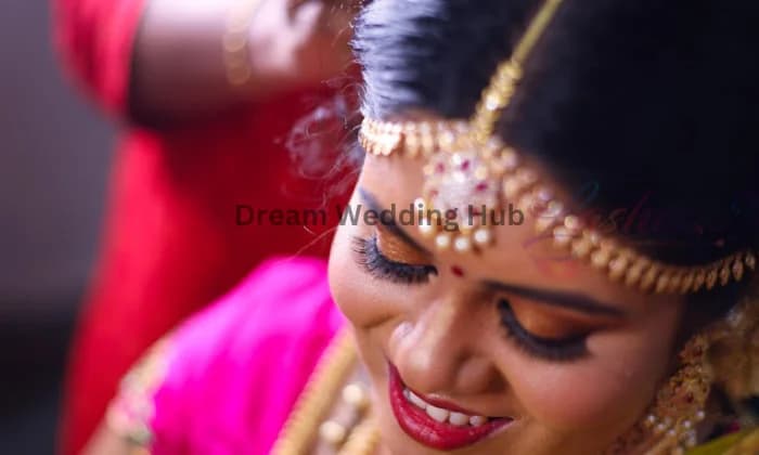 Lashes makeup artist Lashes makeup artist