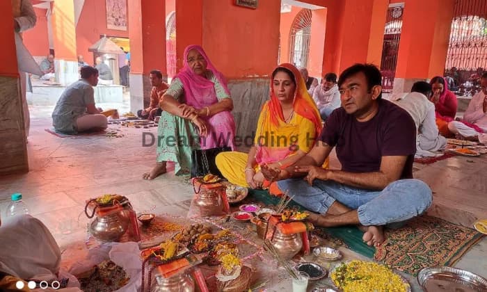 Gaya Pandit Manoj Ji for Pinddaan Gaya Pandit Manoj Ji for Pinddaan