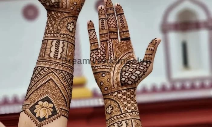 Mehendi by pallu Mehendi by pallu