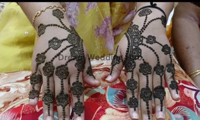 Spandana mehandi Spandana mehandi
