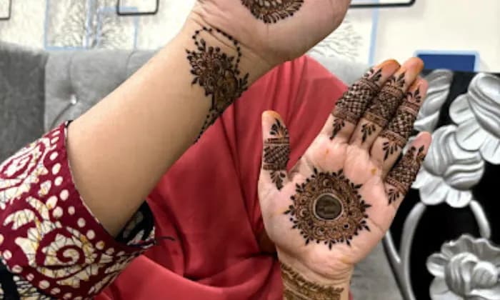 Nazia Mehndi Artist Nazia Mehndi Artist