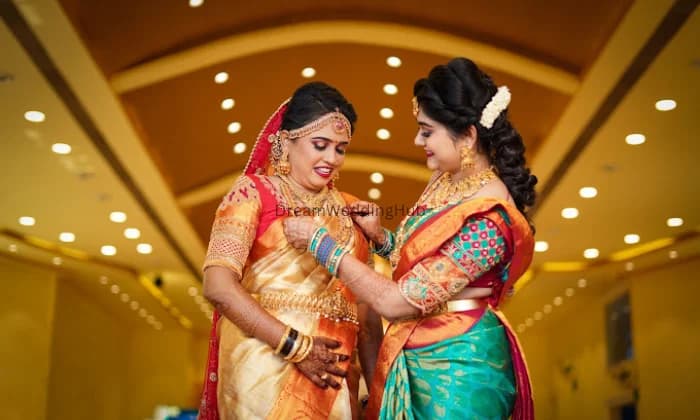 Usha Bridal Studio Usha Bridal Studio