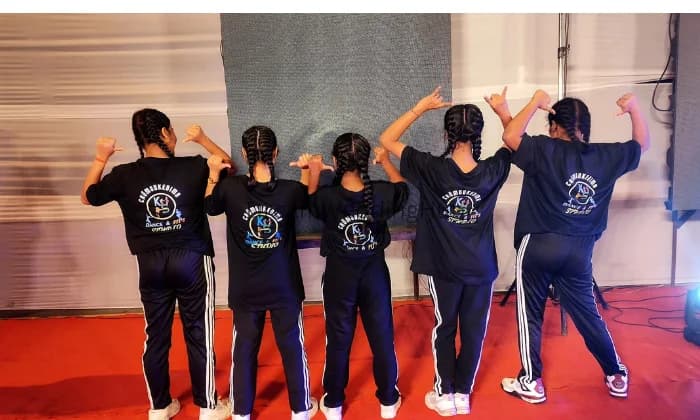 CHMOUKEDIMA KS DANCE FITS STUDIO CHMOUKEDIMA KS DANCE FITS STUDIO