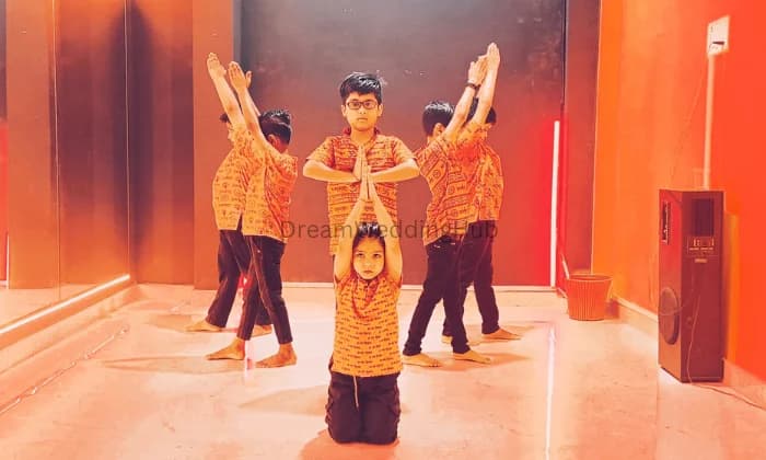 SSR DANCE AND FITNESS STUDIO SSR DANCE AND FITNESS STUDIO