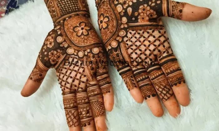 Poojas mehendi art Poojas mehendi art