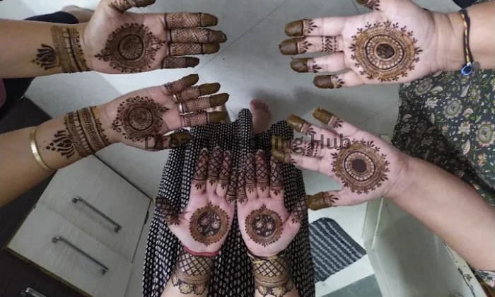 Tanvis Mehndi artist Tanvis Mehndi artist