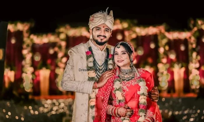 STUDIOPHOTO CROP STUDIOPHOTO CROP