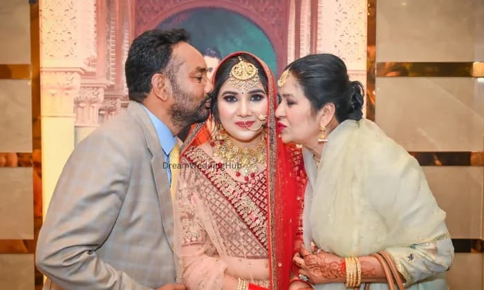 madrasi studio madrasi studio