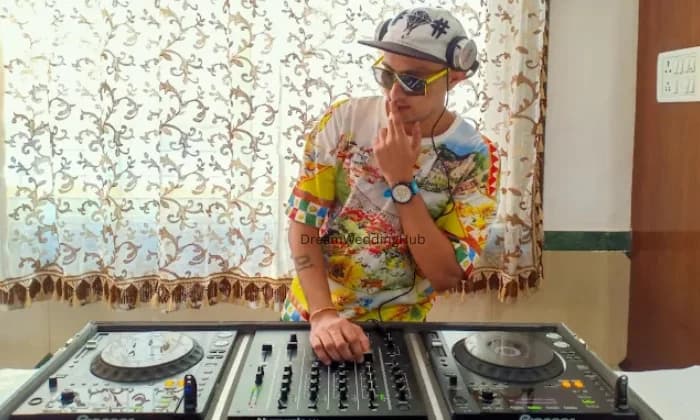 Priya DJ Sound System And Lights Priya DJ Sound System And Lights