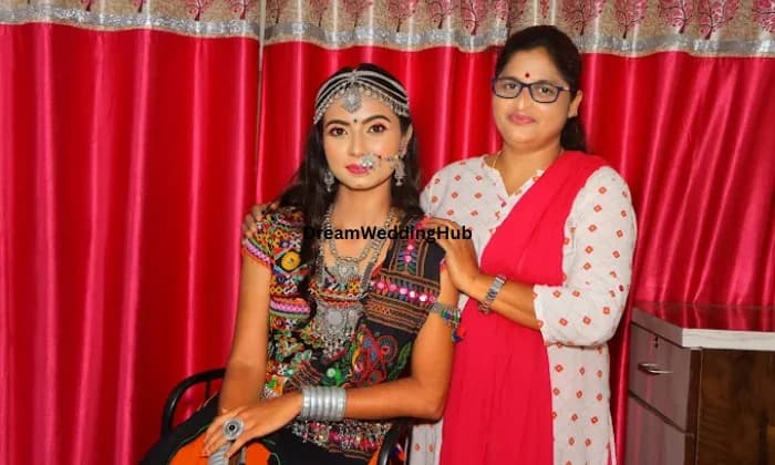 Glam up beauty parlour Glam up beauty parlour