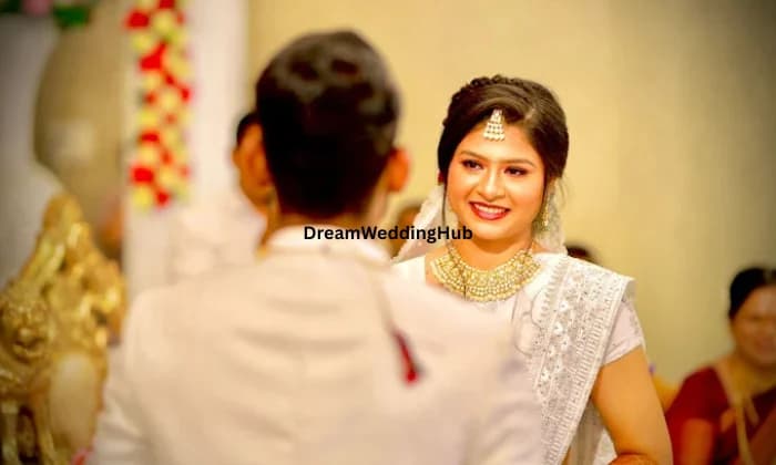 Kundana Makeup Artist Kundana Makeup Artist