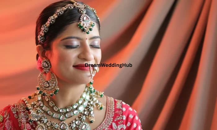 Ishamakeupandhair Ishamakeupandhair