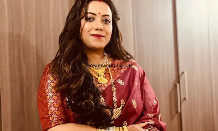 Makeup by Varsha Saikia Makeup by Varsha Saikia