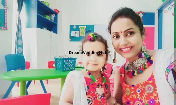 Charismastreet Charismastreet