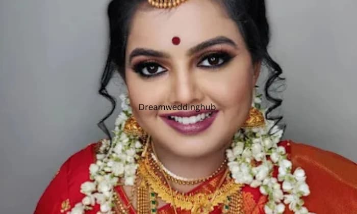 SAKSHI PERANE Artistry SAKSHI PERANE Artistry