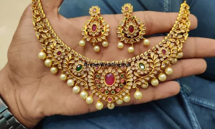 Bridal jewellery sets on rent Bridal jewellery sets on rent